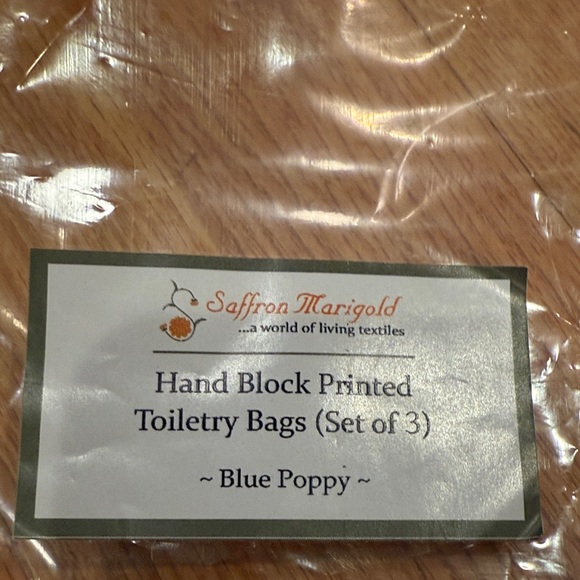 NWT set of 3 Saffron Marigold Quilted Cosmetic Bags - Picture 9 of 11